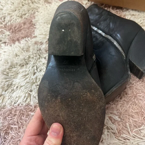 Free People Black Leather Ankle Boots - Picture 11 of 12